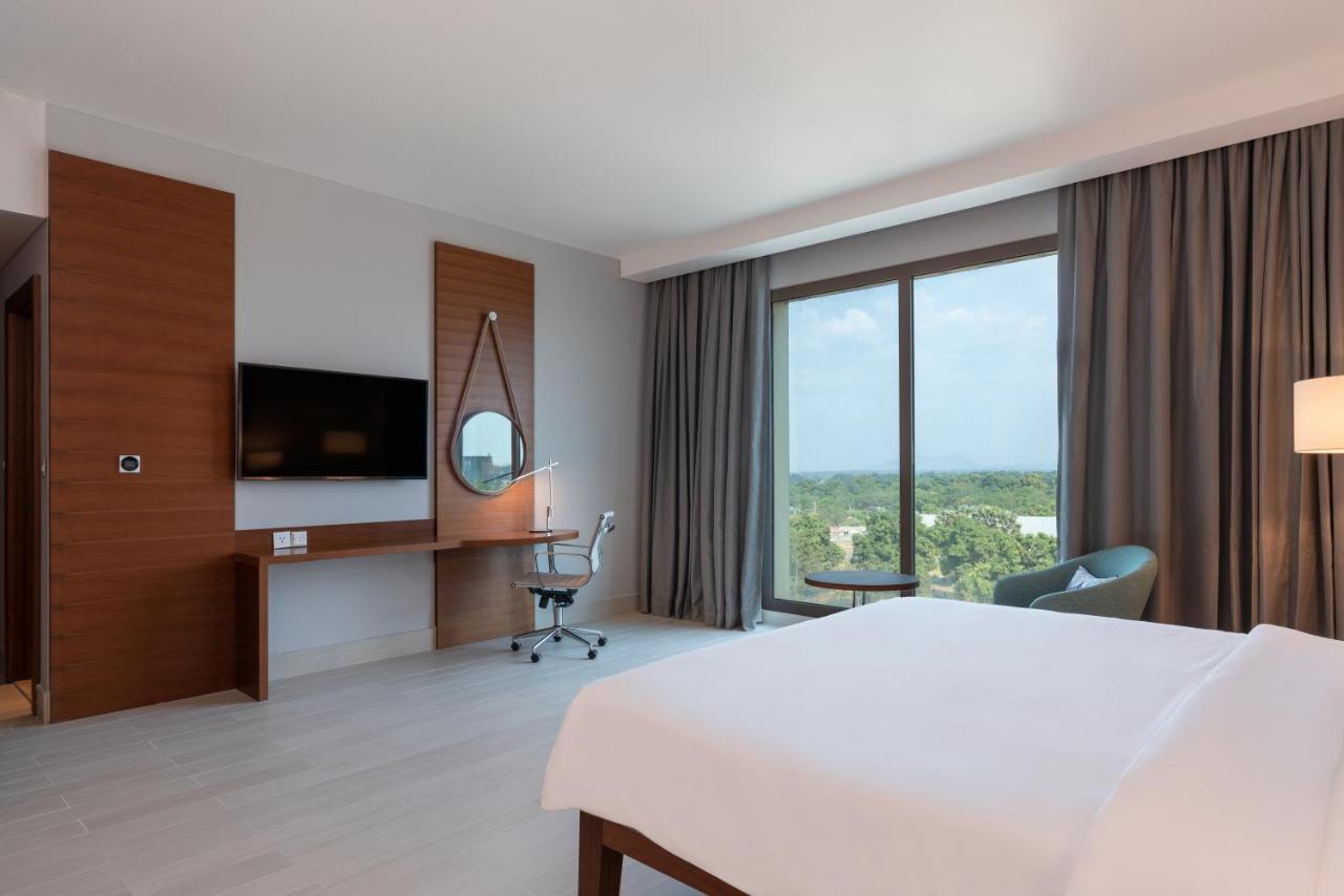 Radisson Blu Hotel, จูบา ภายนอก รูปภาพ