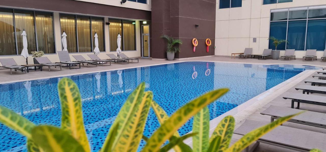 Radisson Blu Hotel, จูบา ภายนอก รูปภาพ