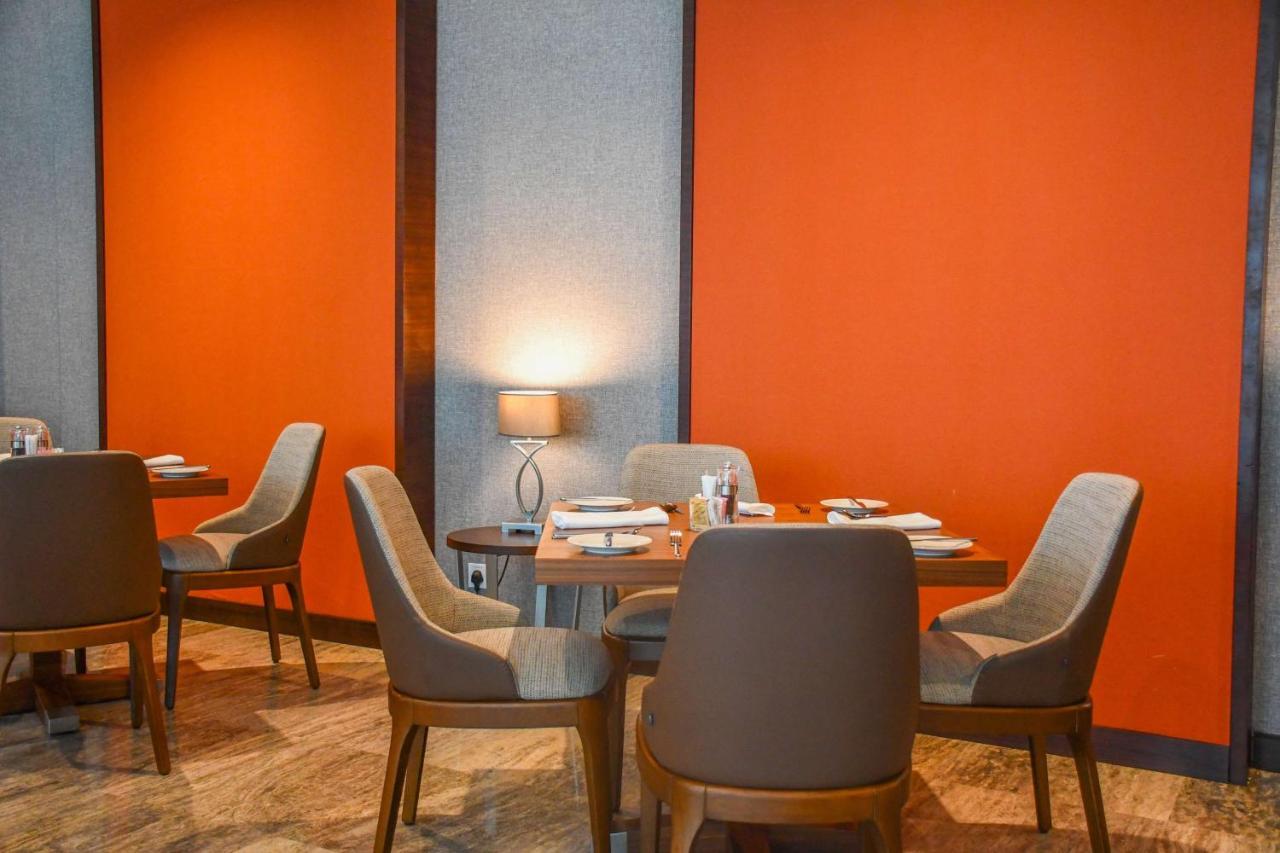 Radisson Blu Hotel, จูบา ภายนอก รูปภาพ